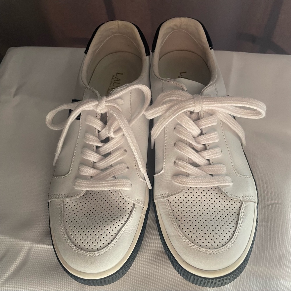 Lauren By Ralph Lauren Jennefer Sneakers White Navy Blue Size Women's 7 - Picture 2 of 8